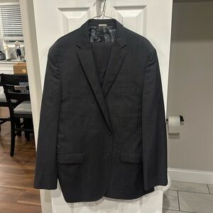 Men’s XL Grey Suit Jacket and Pants